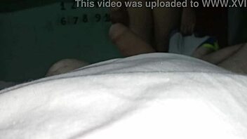Amateur couple gets naughty in the bedroom