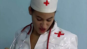 Óriás fasz szopása után a barátom a számba élvez!