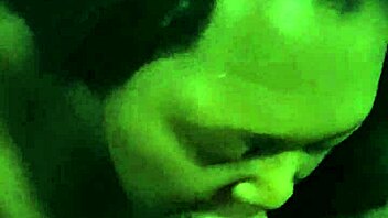 Shemale Cumshot and Sucking: A Vintage Shemale Experience