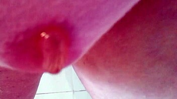 Peeing in my panties: A messy surprise