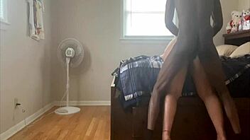 Lightskin beauty with big booty shines