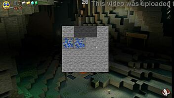 मर्चेंट व्होर हॉर्नी माइनक्राफ्ट पैरोडी हेंटाई में दस एमराल्ड्स के लिए अपनी गैंड बेचती है