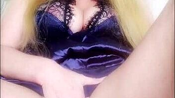 i fuked my big tits wit dildo in blue lingrie on fone