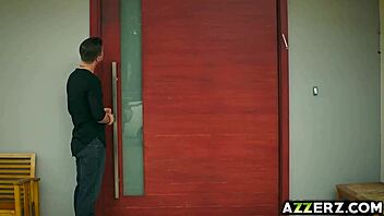 Luna Star Endures Rough Fucking in Pussy and Ass