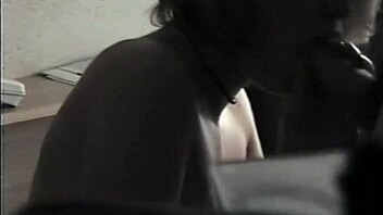 Amateur Girl Sucks Cock in Intense Oral Session with Deep Throat Action and Passionate Blowjob