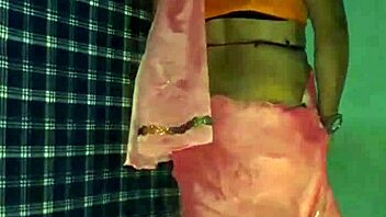 want to see a shemale dance mujra in saree?