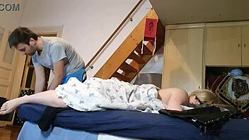 Fat stepson masturbates to his stepmom's feet in a sex tape