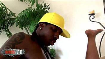 Beautiful black woman with big boobs and nipples has a deepthroat and bouncing boobs experience