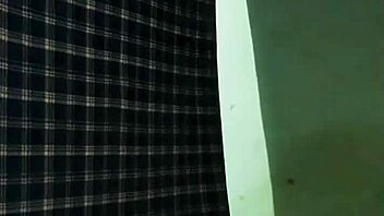 want to see a shemale dance mujra in saree?