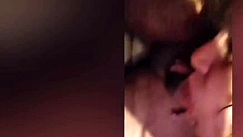 bateu o tesao dentro do carro paramos na rua deserta para transar