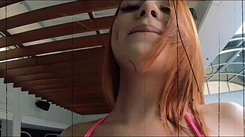 POV cumshot: Amateur Gulosa receives anal and handjob
