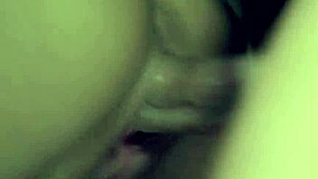 אלכסיס קריסטל וטיפני טאטום בשלישייה לוהטת