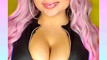 Big ass beauty gets dominated and worshipped