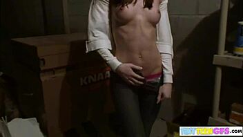 Is Brookeskye Fingering Her Pussy And Rubbing Tits At Work?