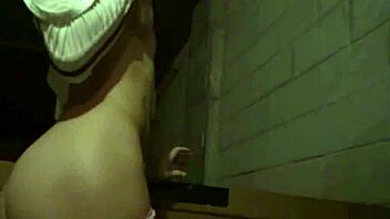 Is Brookeskye Fingering Her Pussy And Rubbing Tits At Work?