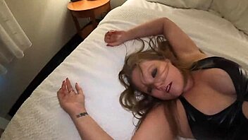 i banged the hot blonde homecoming queen at reunion.