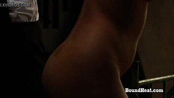 European mistress punishes her slave with a whip