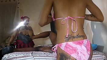 how latinas party and chill 😎