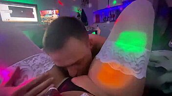 หลงรักหีสักลายของฉันในชุดชั้นในเซ็กซี่