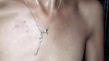 Kunde inte motstå att runka mig i duschen idag