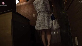 Asian chick gets fucked in the ass