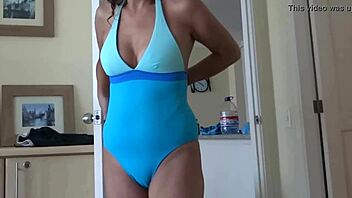 Amateur mother shows off her big ass and pussy in a bikini
