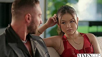 Asian beauty Lulu Chu's seductive moves leave no one unmoved