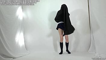 I try a blindfold for the first time.