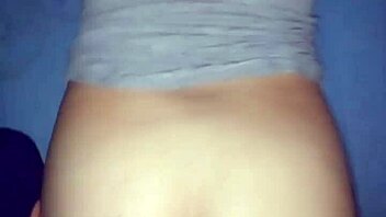 Chatting about banging my wife's juicy ass, so hot! 😍