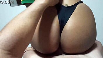 Hot amateur couple enjoy a wild affair