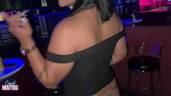 Blowjob and deepthroat skills on display in this swingers video