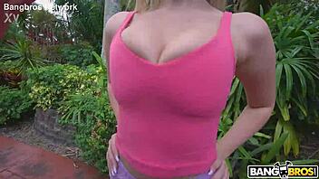 Wow, can hot neighbor really crave my cum this bad?