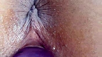 I, young teen slut, masturbate pussy to squirt for boss in POV