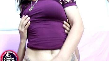 Dana Barzagli trains cardio with luchador in gym