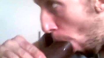 White Boii Sucks And Deepthroats Bbc