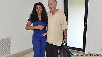 Fransız Genç 18+ Yaşlı Adam Glenn'i Cesurca Yönetiyor