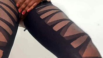 Abena'nın Seksi Dans Hareketleri Assbanger