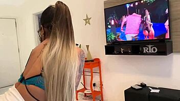 amanda souza me convidou na casa dela realizando sonho de um novinho de t� comendo ela e ela liberou at� o cuzinho amanda souza completo no red