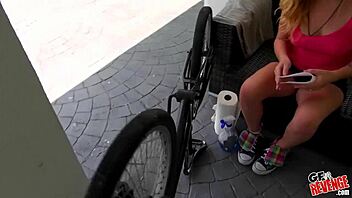 girlfriend gets fucked on porch