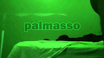 Migrant resists the dick in that cheap hotel.