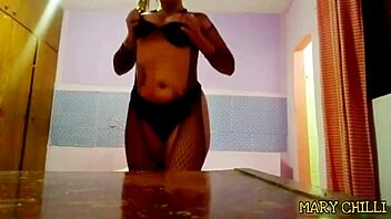 mary chilli strips on webcam
