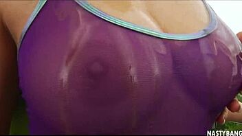 lena paul and carmen caliente enjoy nasty threesome with steve holmes