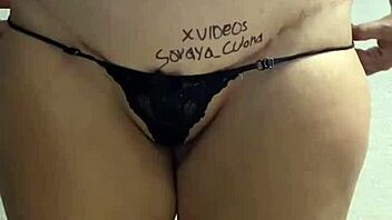 Hey, check out this Latina madrastra with a perfect round culo