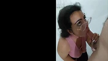 Big ass and big boobs in this amateur video
