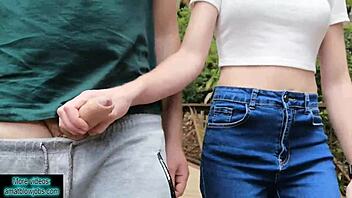 Outdoor handjob from passionate amateurs
