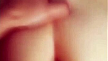Fucking my girlfriend's pussy - Amateur couple
