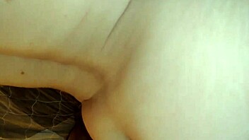 Teen's solo play: Asian amateur's masturbation caught