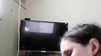 I watch the white girl deepthroat that big black cock