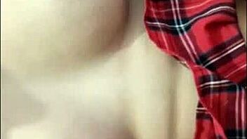 I watch gorgeous dyke squirt during fingering session