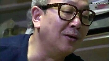 The young wife with big tits gets wet fucking an old man in secret.